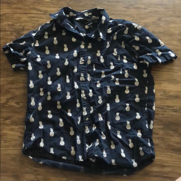 Black pineapple button down - Picture 1 of 1